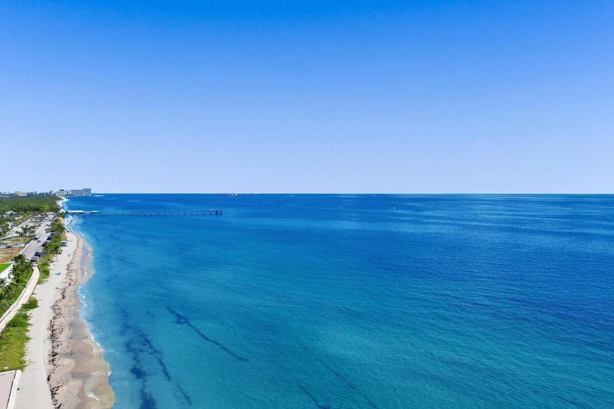 Waves On Desoto Rental Unit With Pool ハリウッド エクステリア 写真